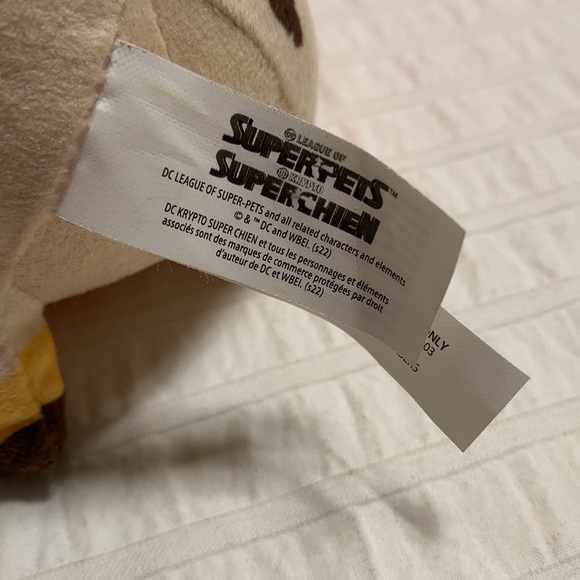 SuperPets Batman Dog & WonderWoman Pig Plush - Picture 7 of 16